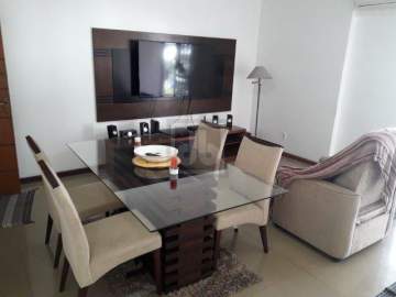 JBAP204754VILA ISABEL Apartamento reformado, composto por sala 2 ambientes, 2 quartos com armários, suite e banheiro social com blindex. JBAP204754 - JBAP204754