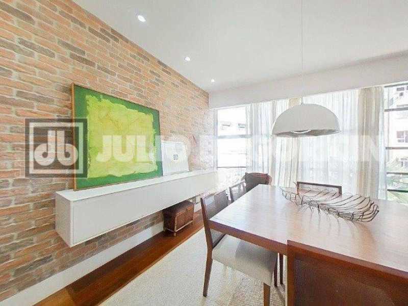 5 Apartamento a Venda de 3 qua - 5