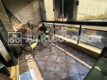 Ilha do Governador - Jardim Guanabara - Venda - Apartamento - Elevador - 3 Quartos - Dependência - 2 Vagas de Garagem - Julio Bogoricin - JBI36338
