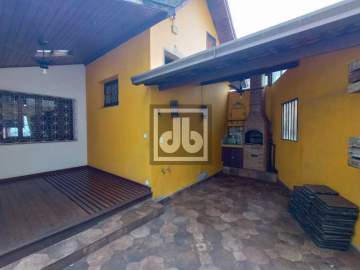 Oportunidade - IMPERDÍVEL. APARTAMENGO TIPO CASA - COSTA BASTOS - SANTA TERESA - EXCELENTE - VAZIO - 3 QUARTOS - GARAGEM - - JBF36507