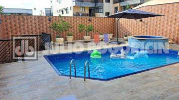 Ilha do Governador - Jardim Carioca - Venda - Casa Duplex - Condomínio Fechado - 4 Quartos - Piscina - 3 Vagas de Garagem - Julio Bogoricin - JBI66186