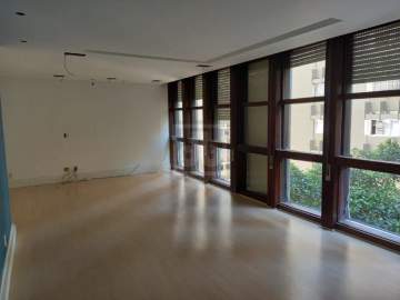 Maravilhoso - Salão, 4 quartos, vista lateral Lagoa, Vazio, documentação perfeita - JBJB43249