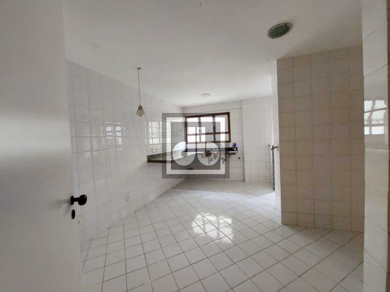 13JBRB317792 - 12