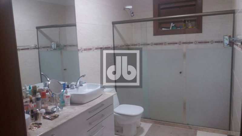 19JBRB694906 - 19