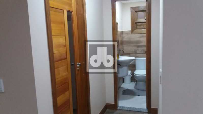 20JBRB694906 - 20