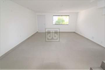 Ilha do Governador - Jardim Guanabara - Casa Duplex - À Venda - Varanda - Sala - Lavabo - 4 Quartos - 2 Suítes - 2 Vaga de Garagem - Julio Bogoricin - JBI60726