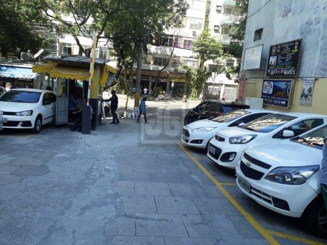 Conheça FOTO_1 do imóvel - INVESTIMENTO COMERCIAL LOCALIZAÇÃO PERFEITA! PARA INVESTIDORES - BOX COM INQUILINO CONTRATO AINDA EM VIGÊNCIA. RUA DAS LARANJEIRAS - EXCELENTE LOCALIZAÇÃO - MEZANINO - INVENTÁRIO EM ANDAMENTO. - JBF71061 - 1 FOTO_1 - 1