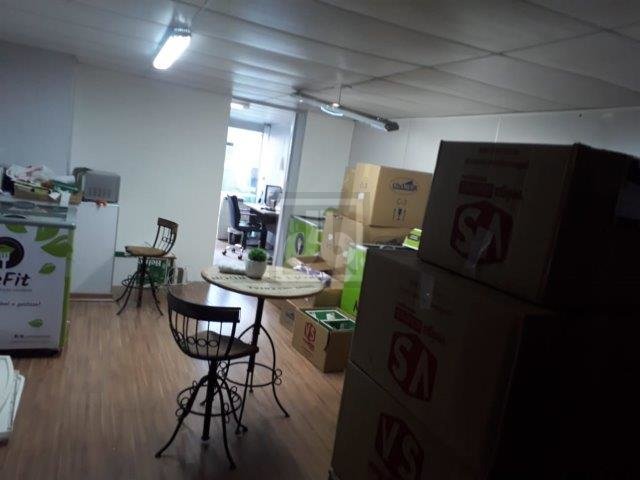 Conheça FOTO_17 do imóvel - INVESTIMENTO COMERCIAL LOCALIZAÇÃO PERFEITA! PARA INVESTIDORES - BOX COM INQUILINO CONTRATO AINDA EM VIGÊNCIA. RUA DAS LARANJEIRAS - EXCELENTE LOCALIZAÇÃO - MEZANINO - INVENTÁRIO EM ANDAMENTO. - JBF71061 - 17 FOTO_17 - 17