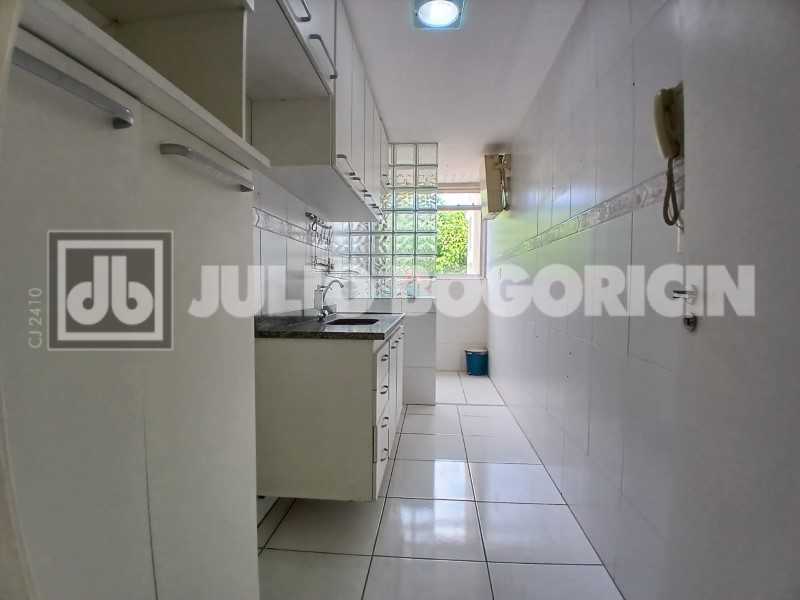 AP 320K RUA ANA SILVA 9 - 17