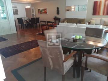 Ótima localização - Leblon - Rua Cupertino Durão - 2º Quadra da Praia - Ótima Planta - Hall - 2 Salas - Lavabo - 04 Quartos - Suíte - Copa-cozinha planejada - Dependências - 2 vagas garagem - JBL47228