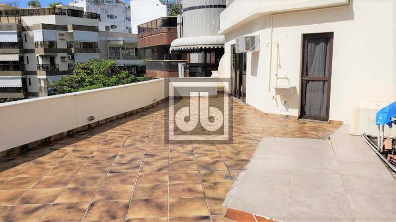 16LeblonPrimeiraQuadraMetroVis - 16
