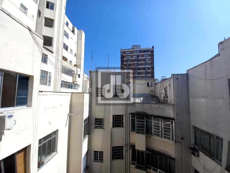Conheça 79020a4b-da10-405e-aa83-a11cef do imóvel - RUA SENADOR VERGUEIRO - FUNDOS E SILENCIOSO - AMPLO QUARTO E SALA - ÁREA DE SERVIÇO - 62M² NO IPTU - ANDAR ALTO - JBF15769 - 14 79020a4b-da10-405e-aa83-a11cef - 14