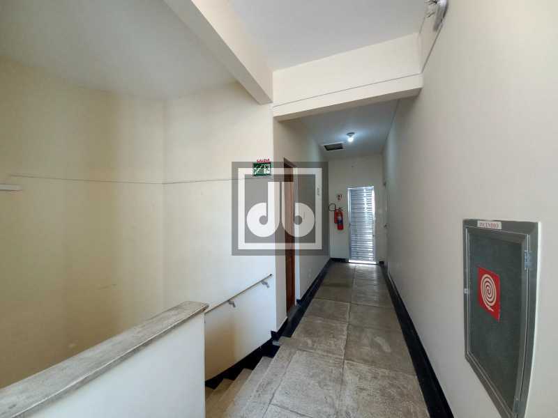 Conheça bc6d5aea-ae10-48aa-b43d-e26e2f do imóvel - RUA SENADOR VERGUEIRO - FUNDOS E SILENCIOSO - AMPLO QUARTO E SALA - ÁREA DE SERVIÇO - 62M² NO IPTU - ANDAR ALTO - JBF15769 - 21 bc6d5aea-ae10-48aa-b43d-e26e2f - 21