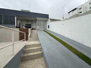 Casa 3 quartos à venda Aeroporto, Juiz de Fora - R$ 1.290.000 - REFV00834