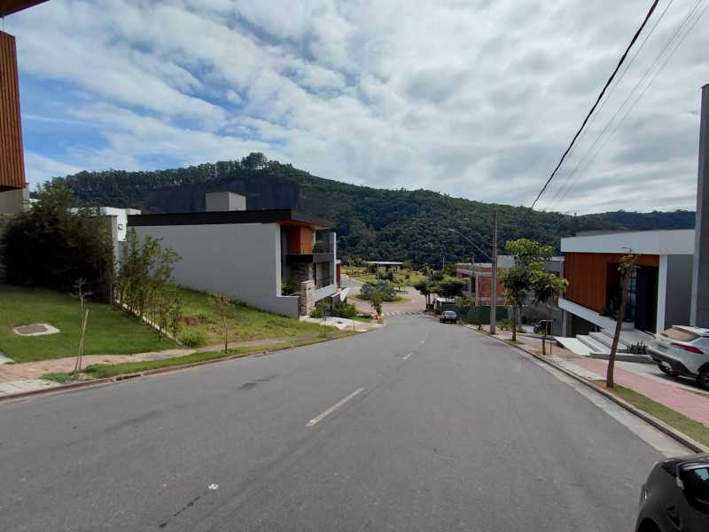 Conheça WhatsApp Image 2026-06-08 at 2 do imóvel - Terreno Unifamiliar à venda Salvaterra, Juiz de Fora - R$ 385.000 - REFV00640 - 17 WhatsApp Image 2026-06-08 at 2 - 17