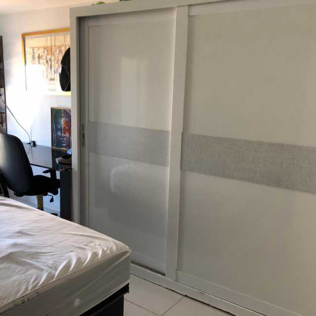 Conheça Imagem do WhatsApp de 2025-10- do imóvel - Vendo Apartamento de Frente Pra praia da Barra da Tijuca - Vista Mar - 176 - 26 Imagem do WhatsApp de 2025-10- - 26