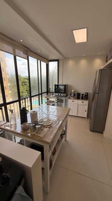 Conheça rrrr. do imóvel - Vendo Apartamento Frontal mar no Rio Hotel Residence na Barra da Tijuca. São 2 suítes. - 256 - 11 rrrr. - 11
