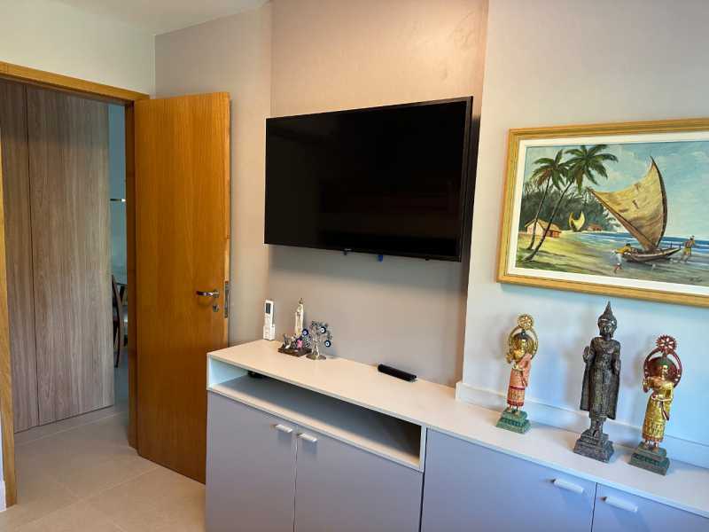 Conheça WhatsApp Image 2026-06-19 at 1 do imóvel - Vendo Lindíssimo Apartamento no posto 6 na Barra da Tijuca - 259 - 13 WhatsApp Image 2026-06-19 at 1 - 13