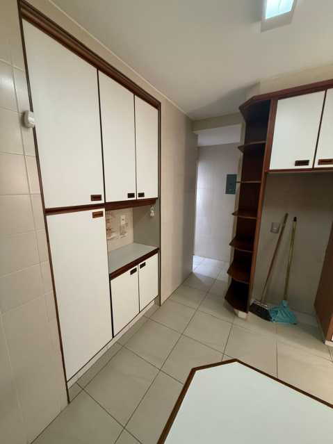 Conheça E5YY. do imóvel - Vendo Apartamento reformado praia da Barra da Tijuca no Posto 4 no Condomínio Barramares - 263 - 19 E5YY. - 19
