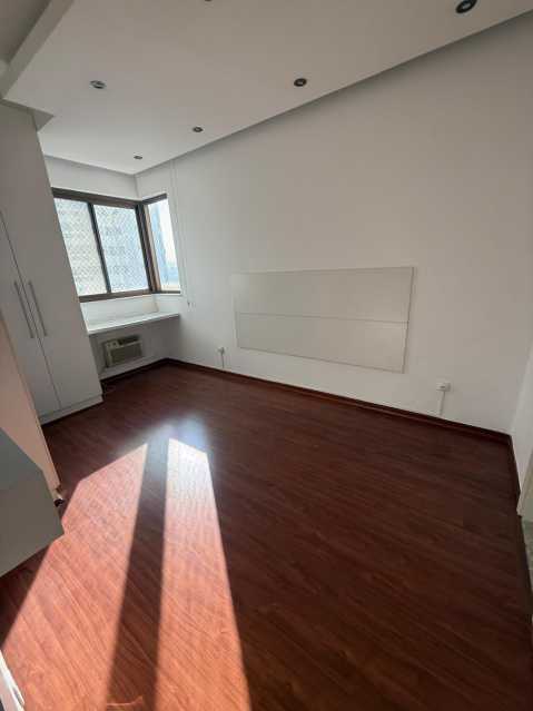 Conheça Q3TRERT. do imóvel - Vendo Apartamento reformado praia da Barra da Tijuca no Posto 4 no Condomínio Barramares - 263 - 14 Q3TRERT. - 14