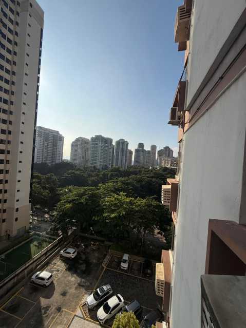 Conheça WhatsApp Image 2026-06-27 at 1 do imóvel - Vendo Apartamento reformado praia da Barra da Tijuca no Posto 4 no Condomínio Barramares - 263 - 26 WhatsApp Image 2026-06-27 at 1 - 26