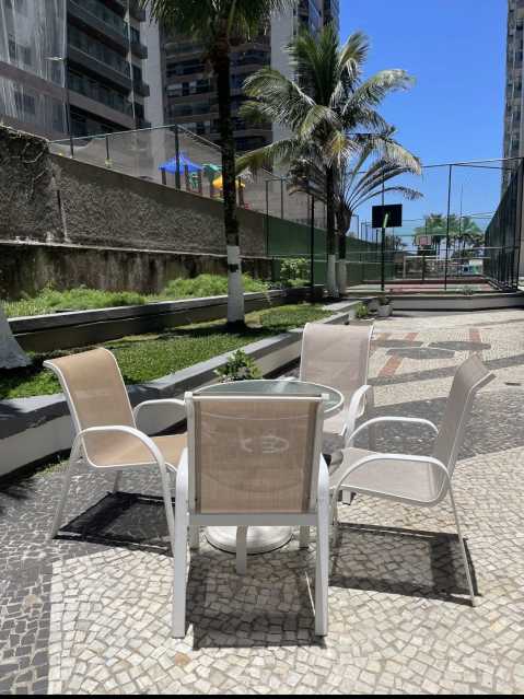 Conheça 4. do imóvel - Vendo Apartamento na Praia da Barra da Tijuca reformado com Vista Mar - 265 - 28 4. - 28
