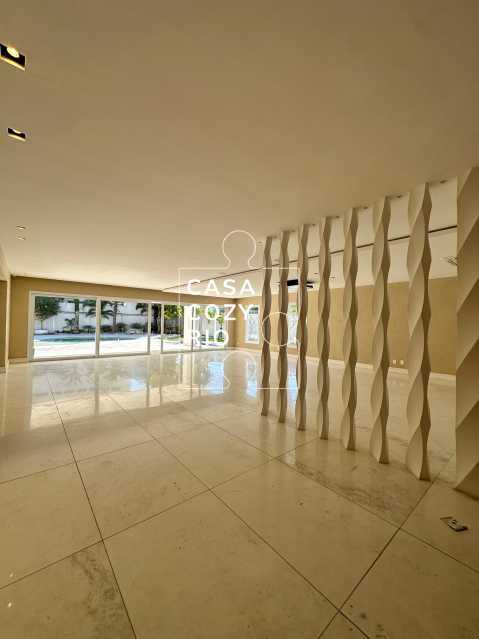 WhatsApp Image 2025-09-26 at 1 - 8