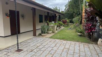 Chácara : / Residencial / Jardim Leonor - CH8015