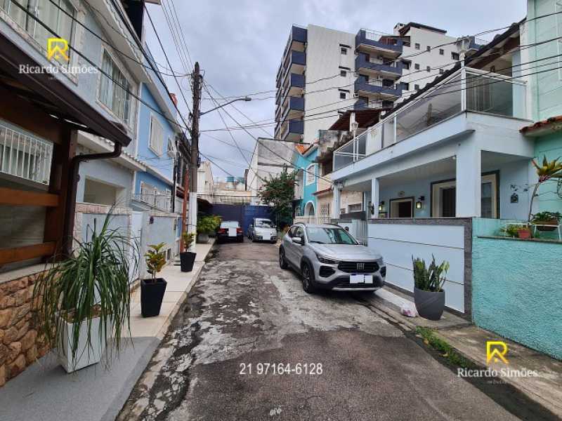 23 - Casa em Condomínio Fecha - 23