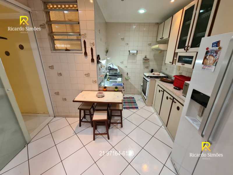 28 - Casa em Condomínio Fecha - 28