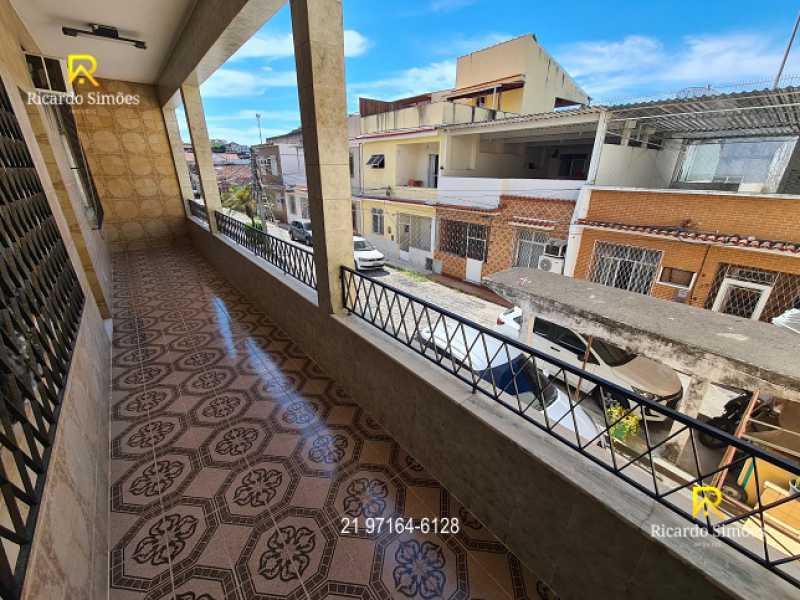 27 - Casa de Vila - com quinta - 27