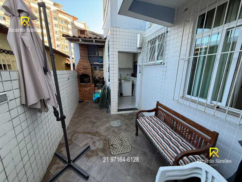 17 - Apartamento Tipo Casa - T - 17