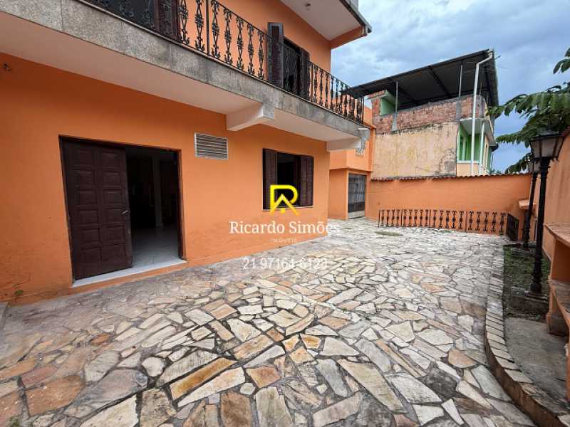 2 - Casa a Venda - 3 quartos - - 2