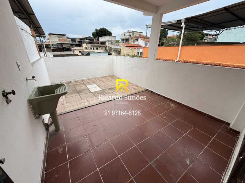 29 - Casa a Venda - 3 quartos - 28