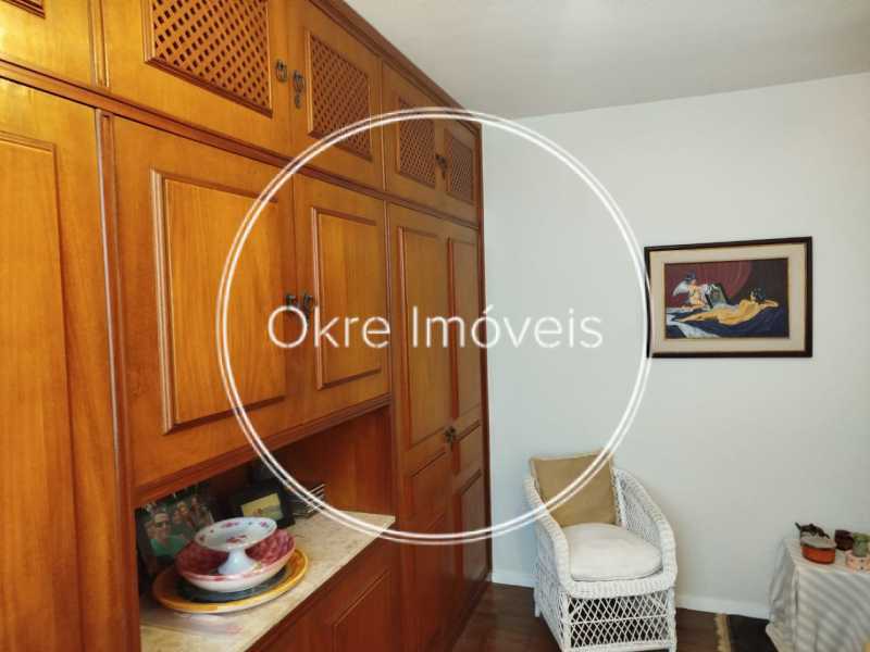 quarto 4 / sala de tv - 11