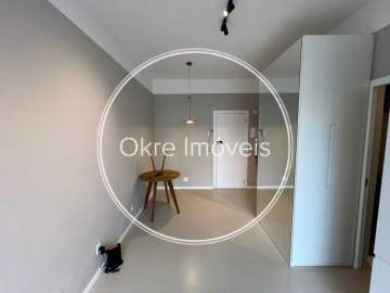 Kitnet/Conjugado 24m² à venda Laranjeiras, Rio de Janeiro - R$ 360.000 - FLKI10027