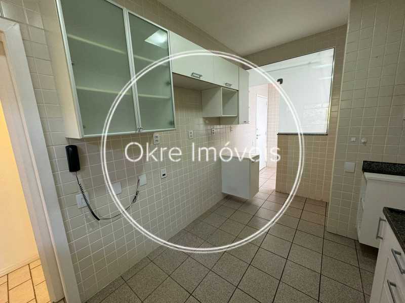 3f9a48c0-0368-4dfd-ad44-eef2ab - 23