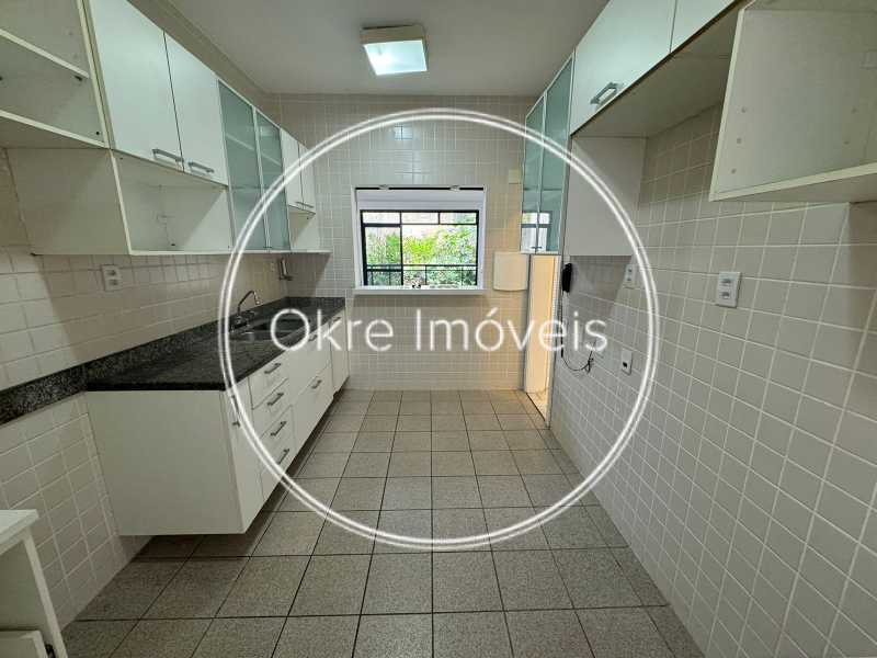 31fb2211-2209-4319-a917-0bb8d5 - 24