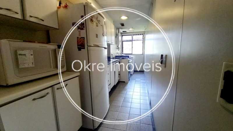 ef061597-f56e-46da-9a99-7115ab - 7