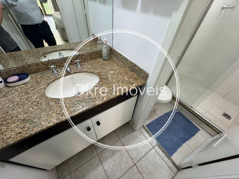 adbad623-f19a-4d0e-9862-724dab - 24