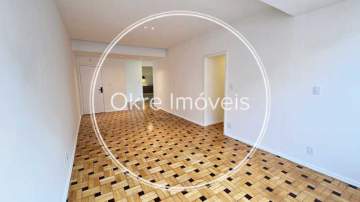 Apartamento reformado à venda - CBAP30307