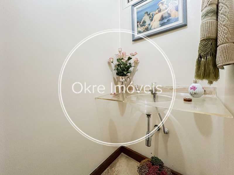 WhatsApp Image 2025-10-23 at 1 - 7