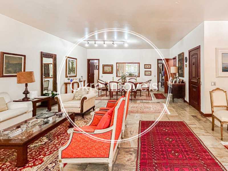 WhatsApp Image 2025-10-23 at 1 - 5