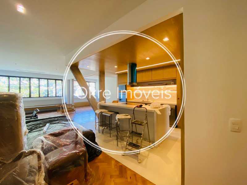 WhatsApp Image 2025-08-20 at 1 - 7