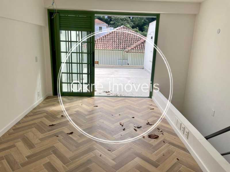 e9b9c368-6c82-43e0-9d2d-8d6899 - 11