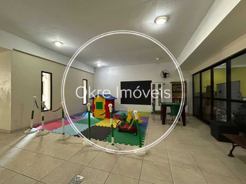 3da29c11-4cb9-477e-b09c-f0fff4 - 16