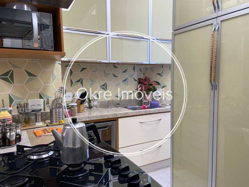 WhatsApp Image 2025-09-26 at 1 - 8