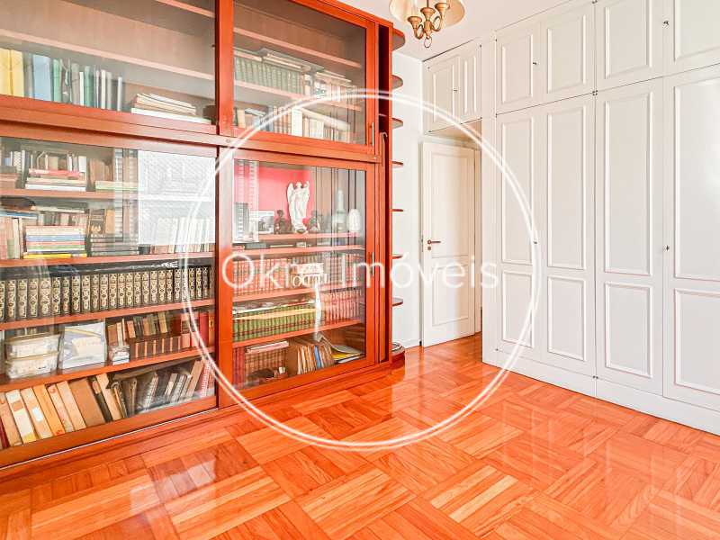 898D9514-C113-4CB7-86DF-5839BF - 24