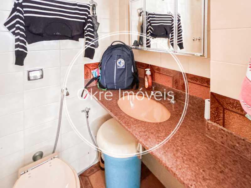 76E31EE1-9E27-48C2-A68A-0483C1 - 11