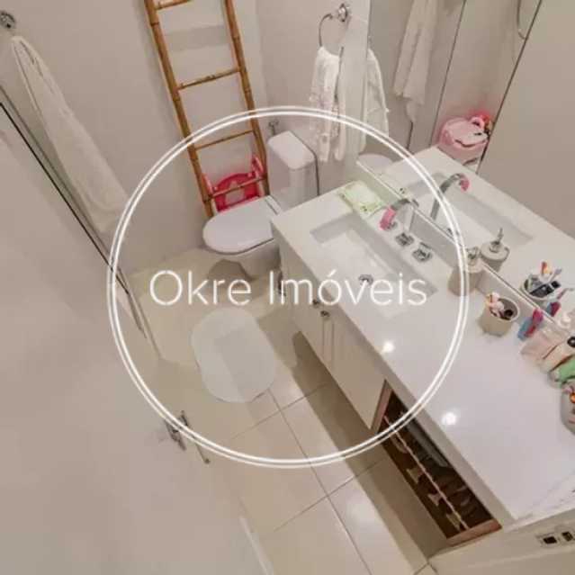 WhatsApp Image 2025-10-22 at 1 - 27